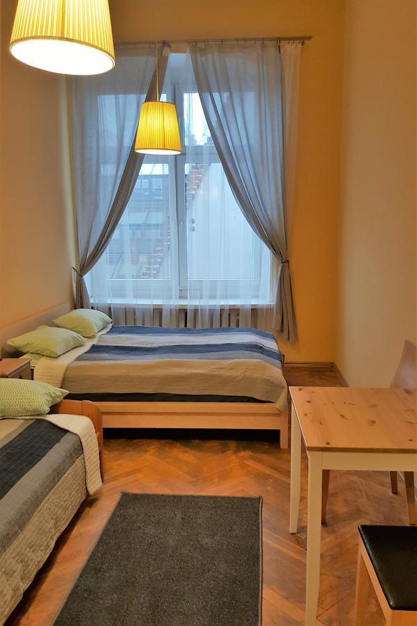 Cinnamon Hostel Вроцлав Екстериор снимка