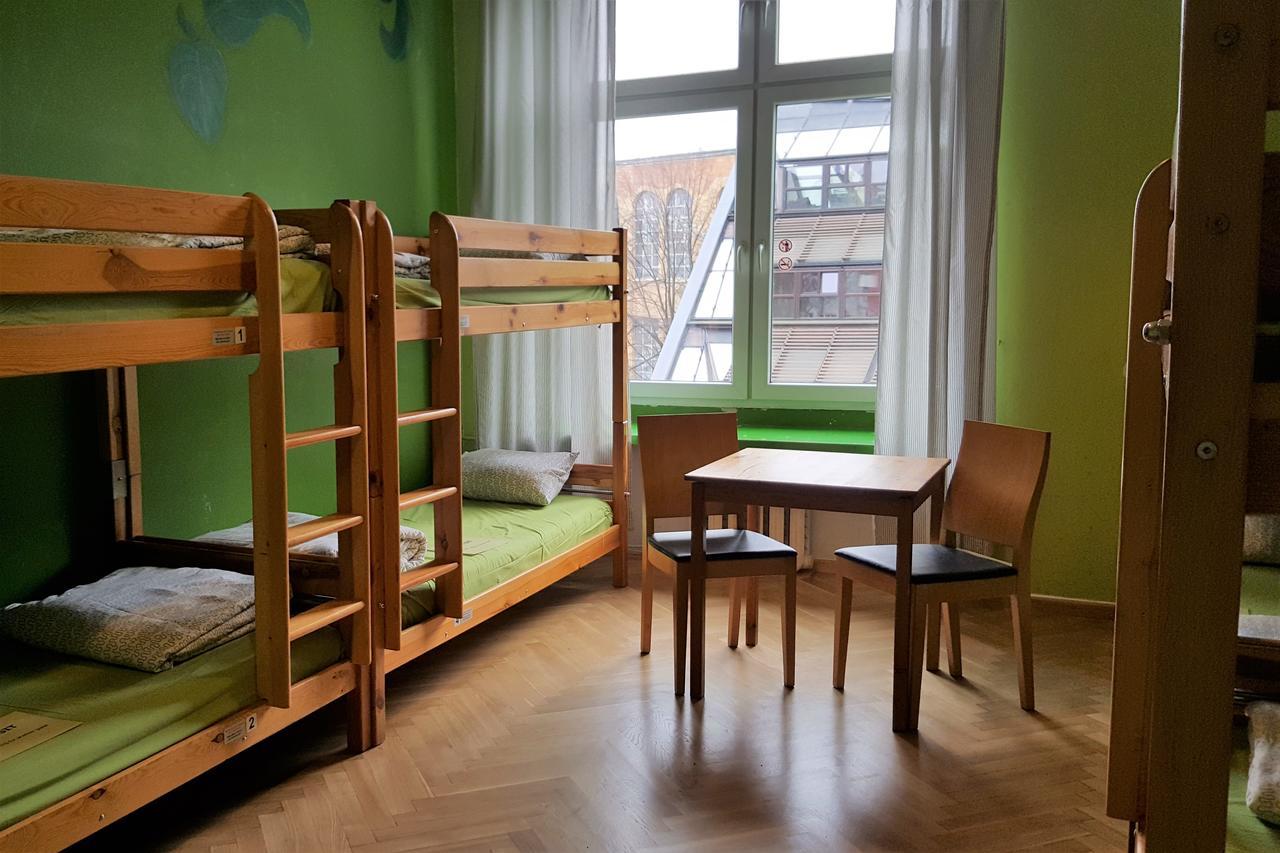 Cinnamon Hostel Вроцлав Екстериор снимка