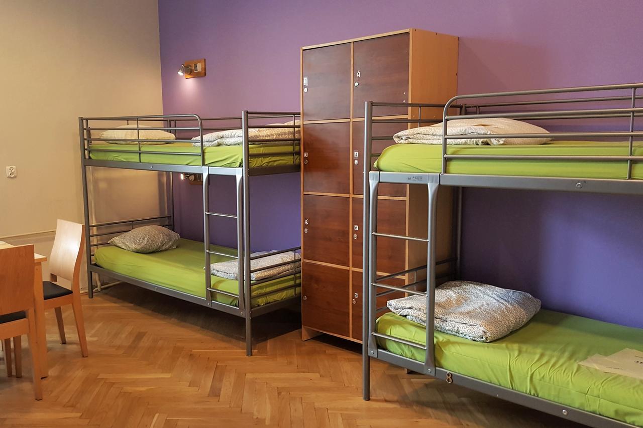 Cinnamon Hostel Вроцлав Екстериор снимка
