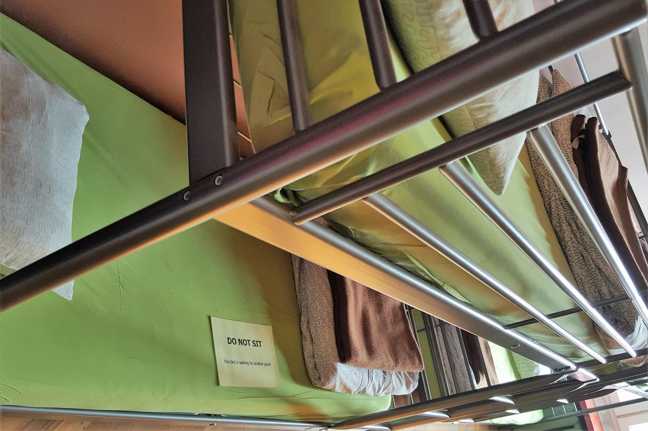 Cinnamon Hostel Вроцлав Екстериор снимка