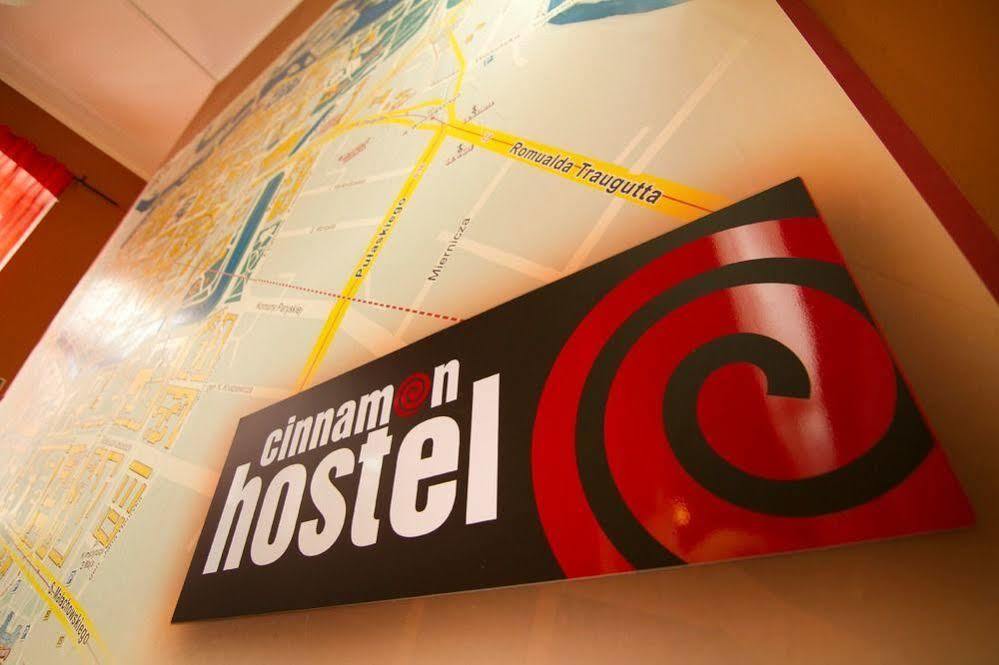 Cinnamon Hostel Вроцлав Екстериор снимка