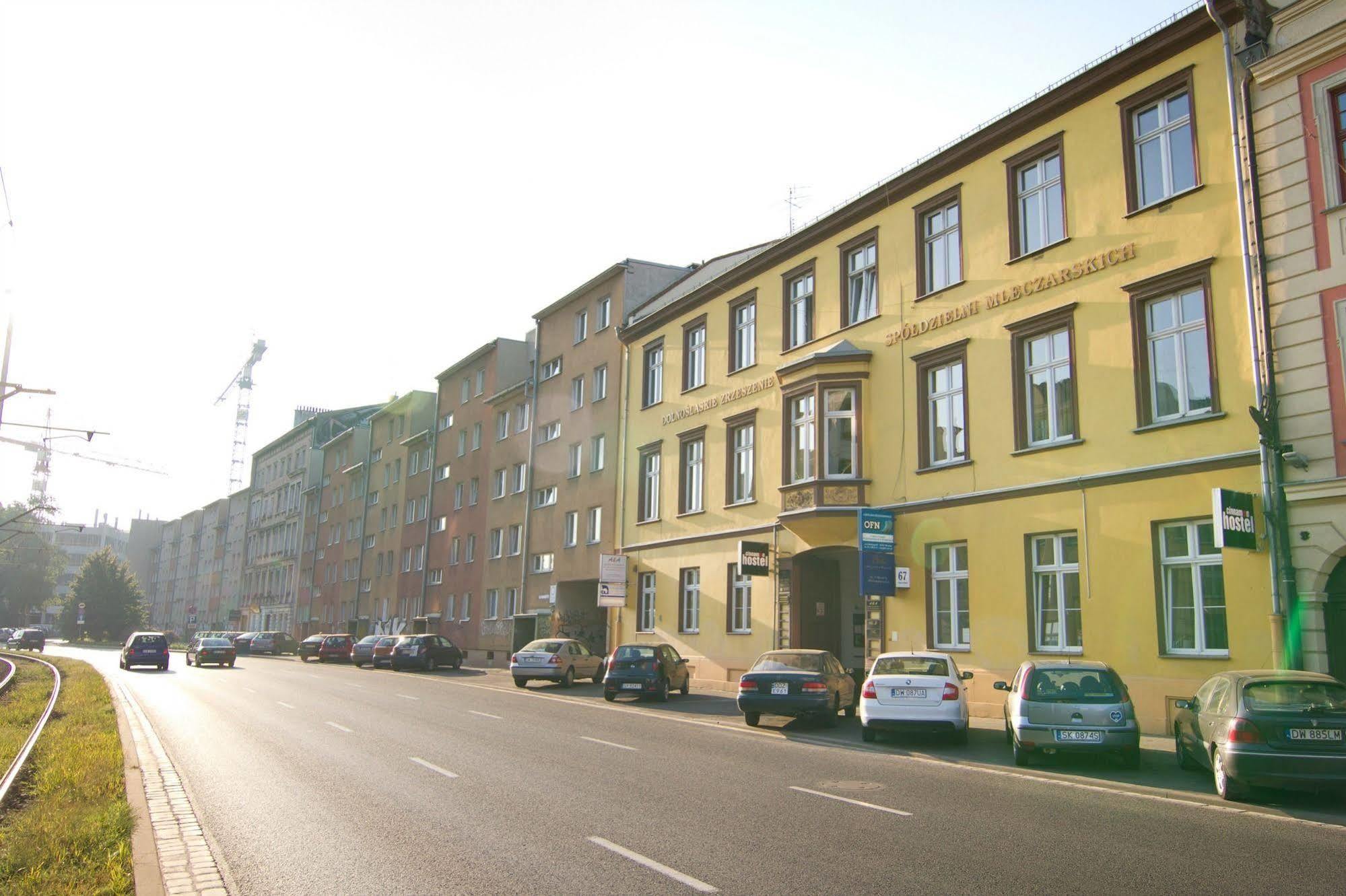 Cinnamon Hostel Вроцлав Екстериор снимка