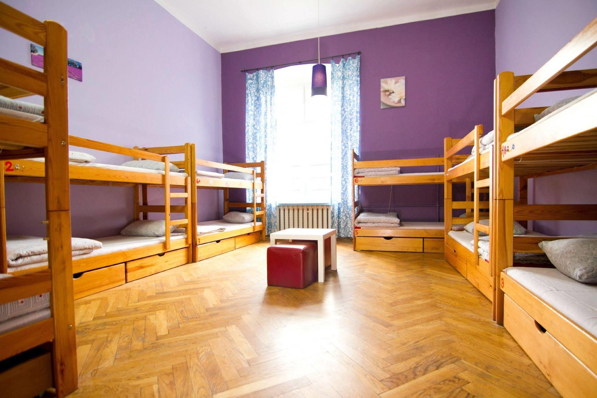 Cinnamon Hostel Вроцлав Екстериор снимка