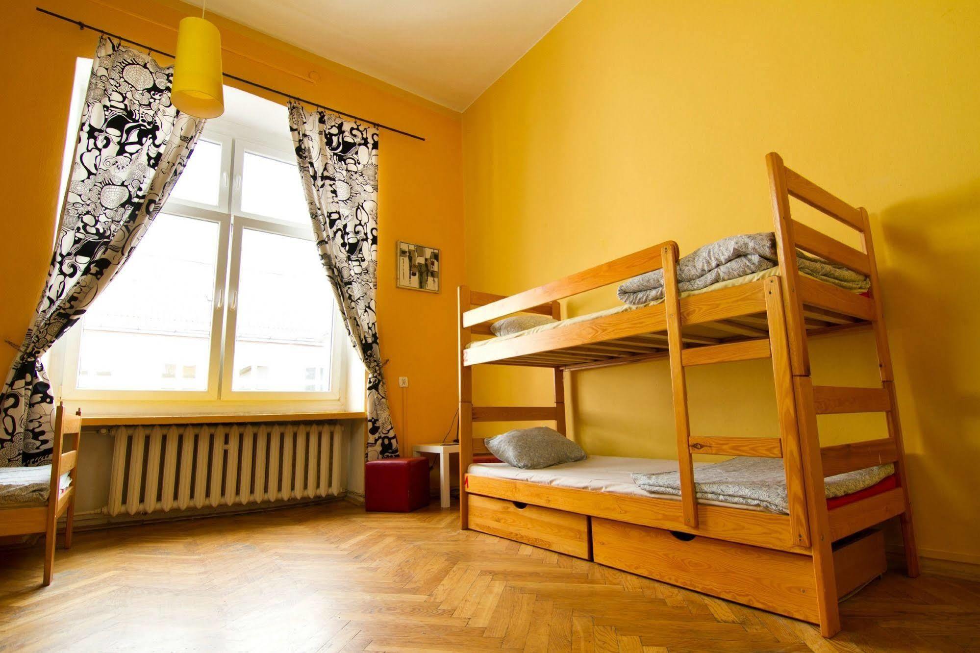 Cinnamon Hostel Вроцлав Екстериор снимка