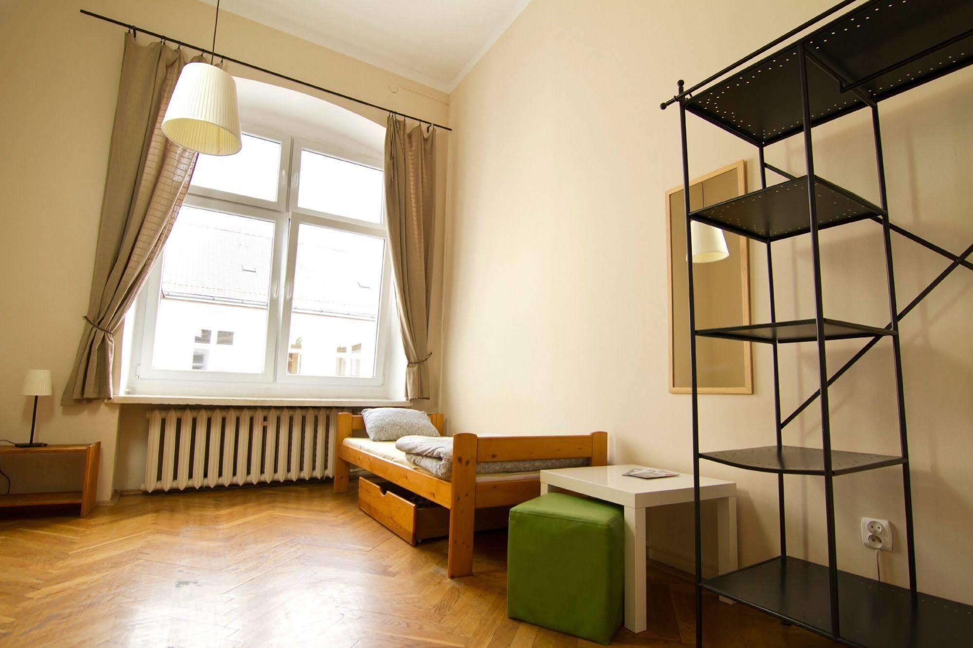 Cinnamon Hostel Вроцлав Екстериор снимка