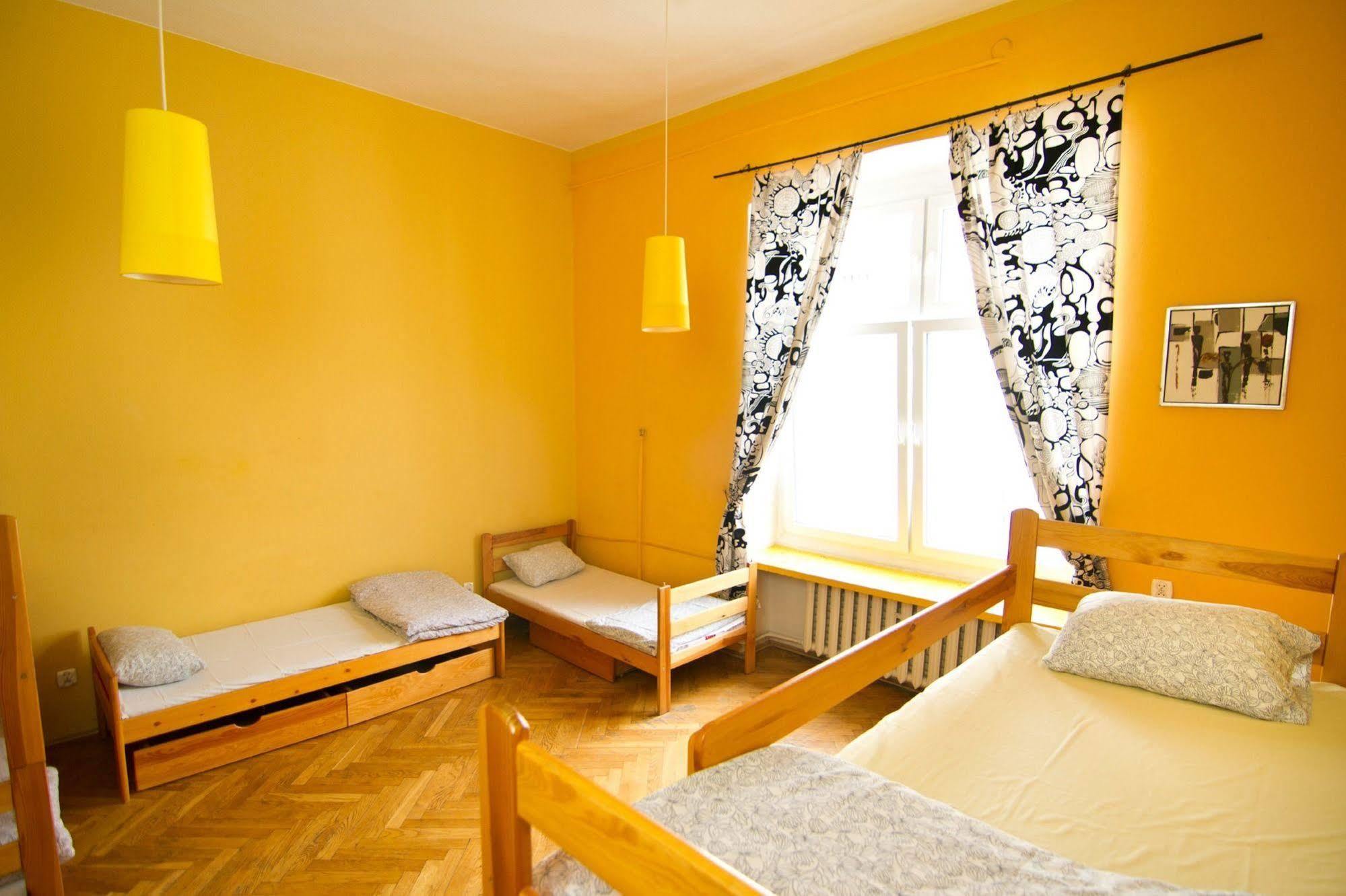 Cinnamon Hostel Вроцлав Екстериор снимка