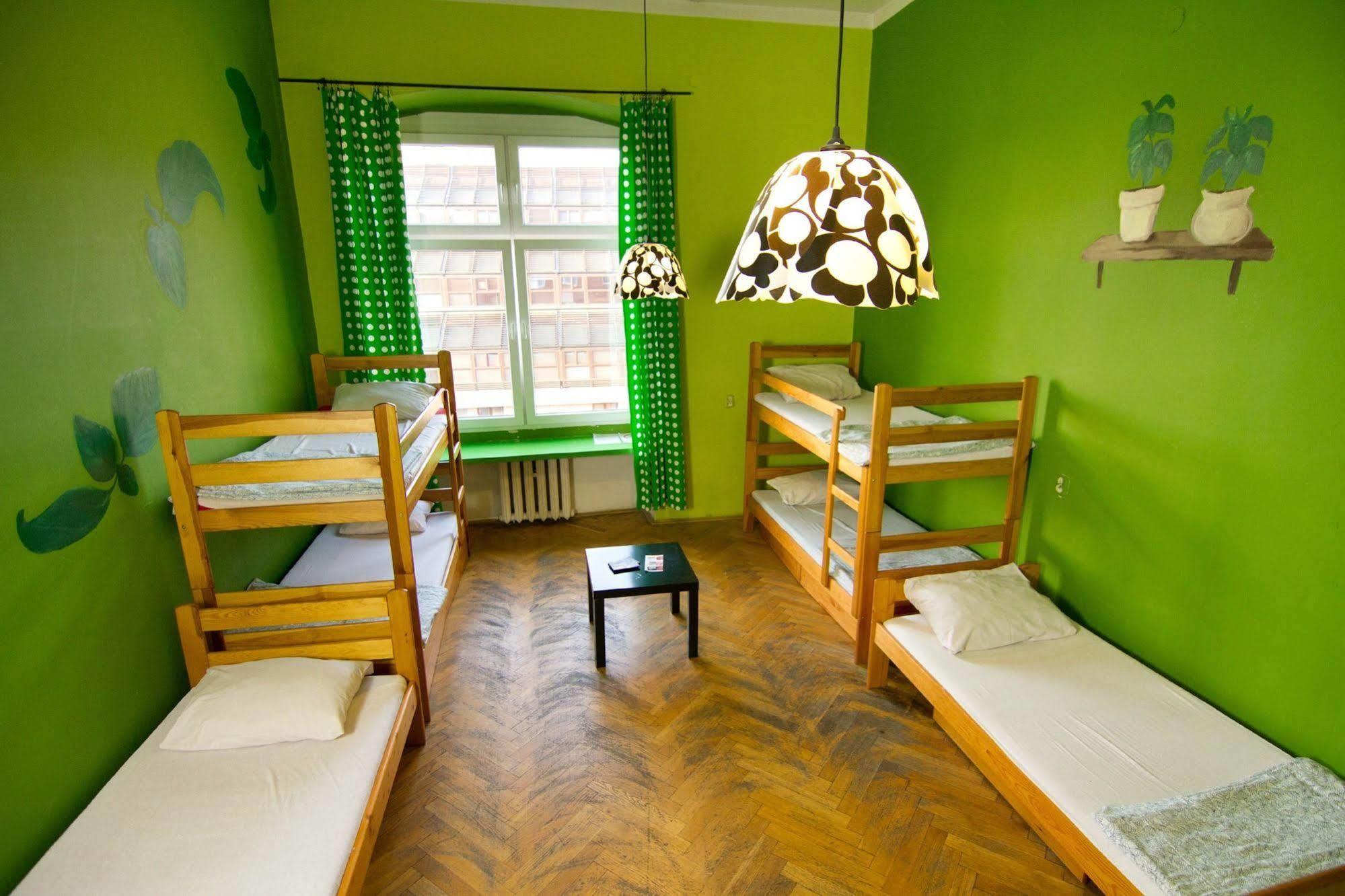 Cinnamon Hostel Вроцлав Екстериор снимка
