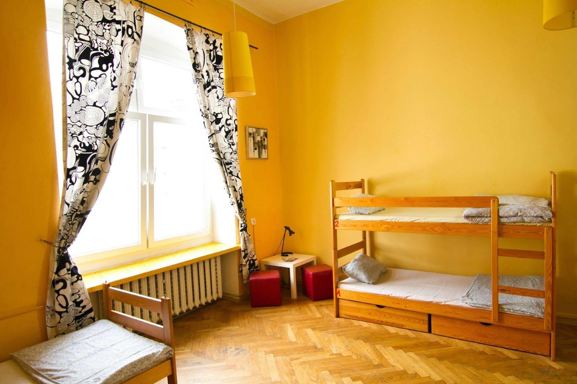 Cinnamon Hostel Вроцлав Екстериор снимка