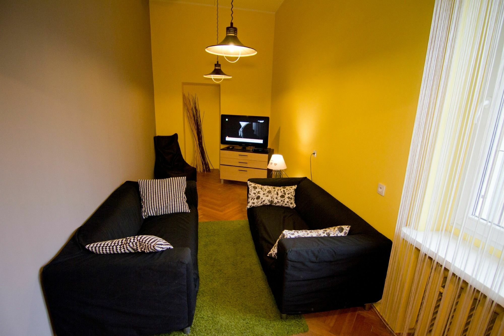 Cinnamon Hostel Вроцлав Екстериор снимка